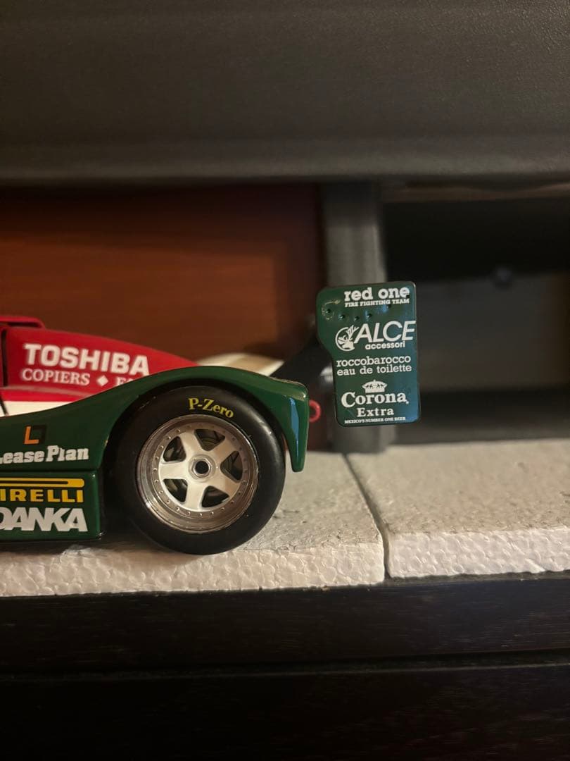 ホットウィール製1/18フェラーリ 333 SP