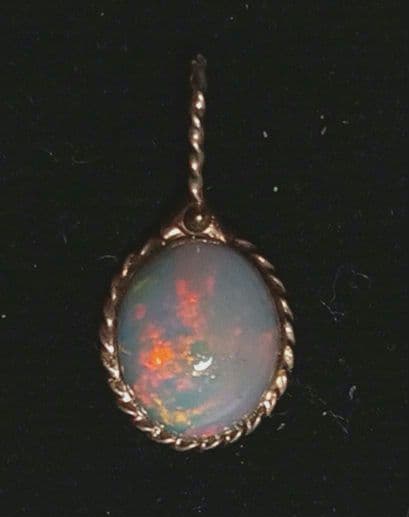 ❤❤✨4.5㌌ 　〚ブラックオパール〛✨