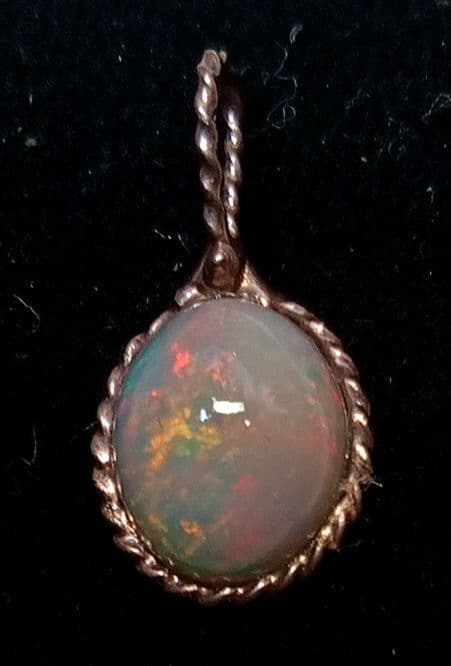 ❤❤✨4.5㌌ 　〚ブラックオパール〛✨