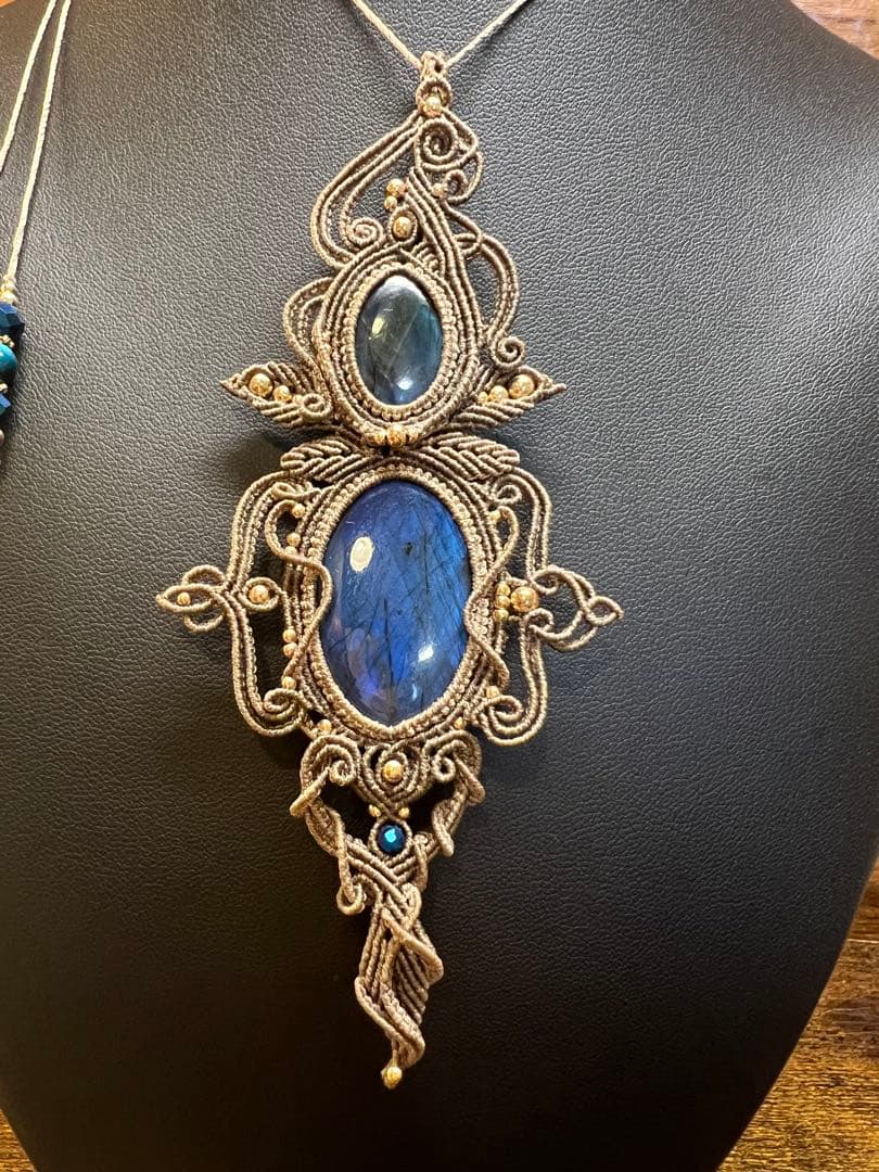 【handmade_Luna】マクラメ×ラブラドライト ネックレス