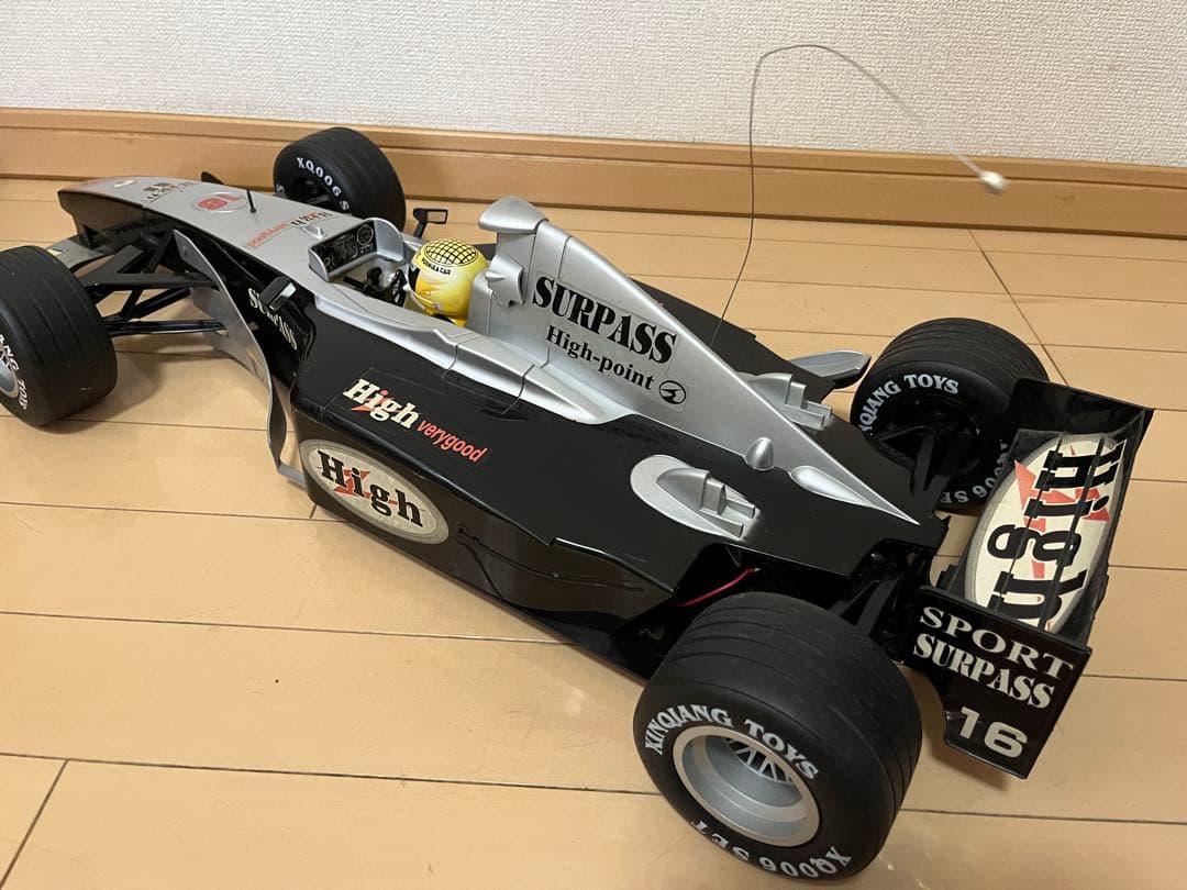 F-1 ラジコンカー　おもちゃ