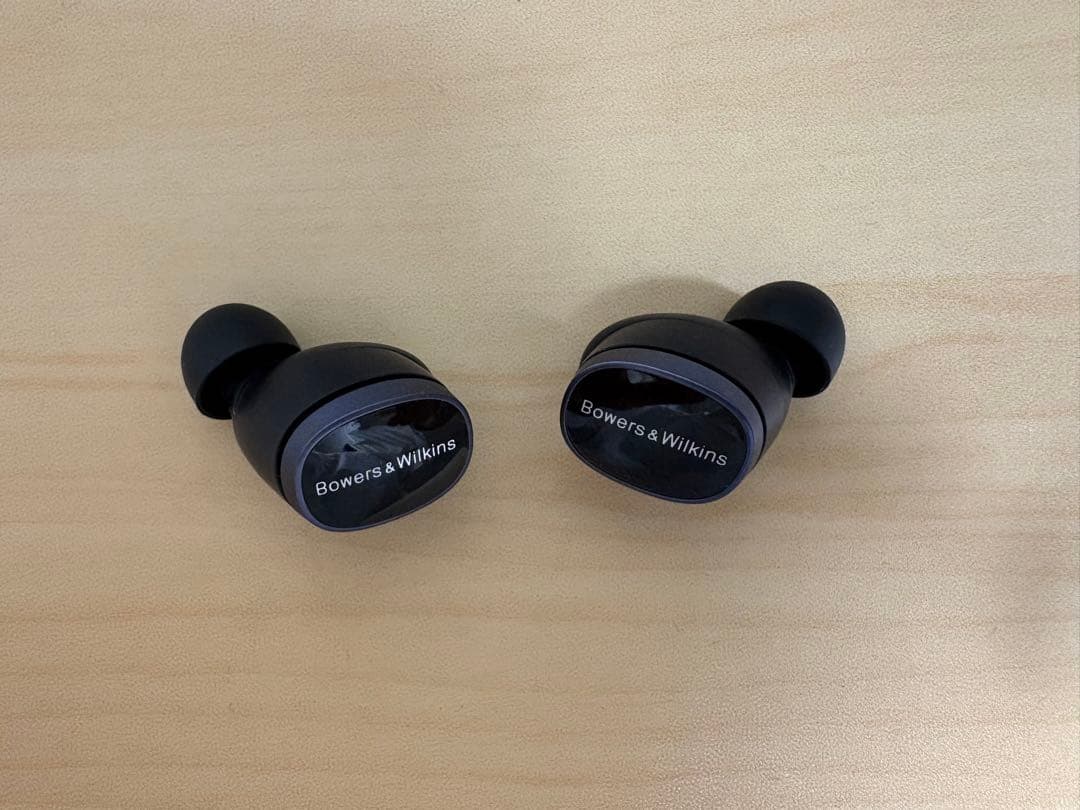 イヤホン Bowers & Wilkins Pi8