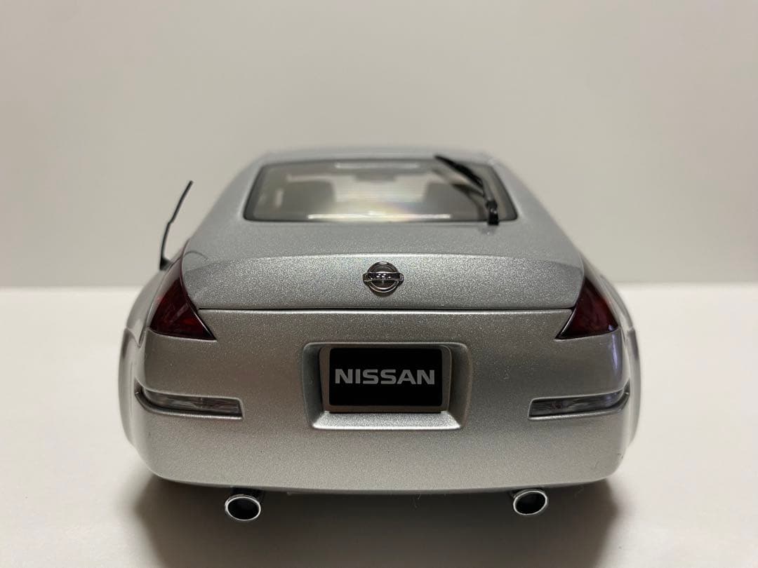日産 フェアレディZ Autoart 350Z 33 1/18