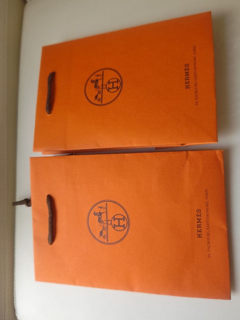 HERMES 紙袋づくし