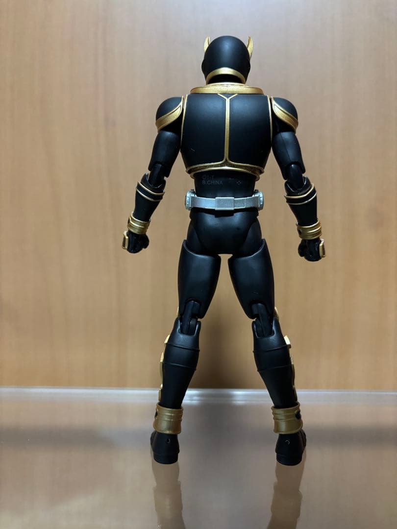 真骨彫　仮面ライダークウガ　アメイジングマイティ