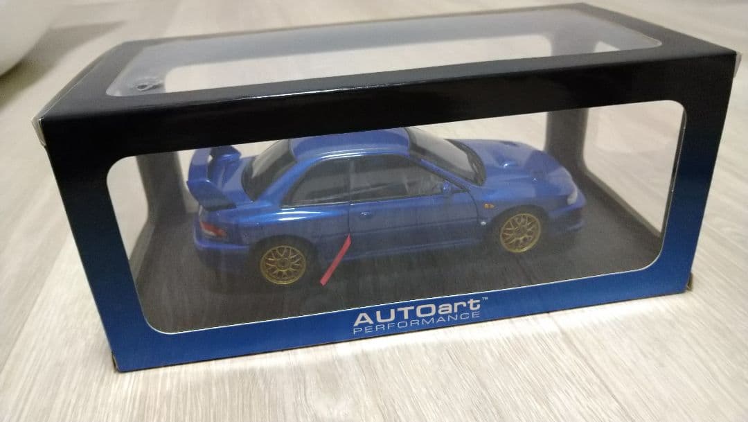 AUTOart　1/18 SUBARU インプレッサ22b STi ミニカー
