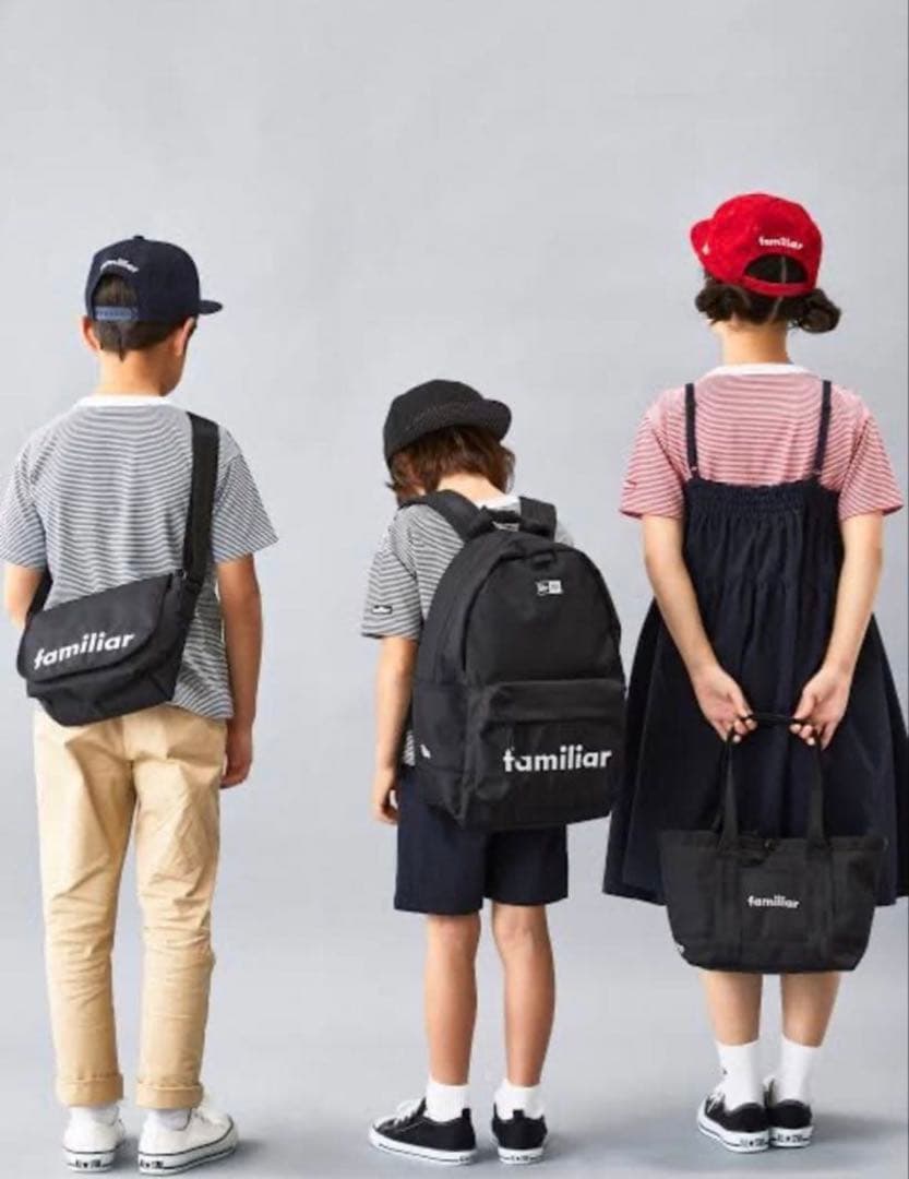 【本日中15999円】familiar×NEW ERAコラボショルダーバッグ