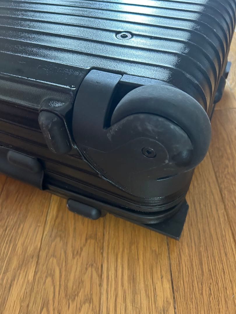 RIMOWA リモワ サルサ 35L マットブラック 機内持ち込みサイズ