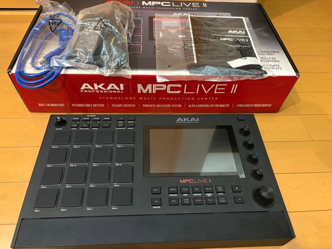 AKAI MPC LIVE ２