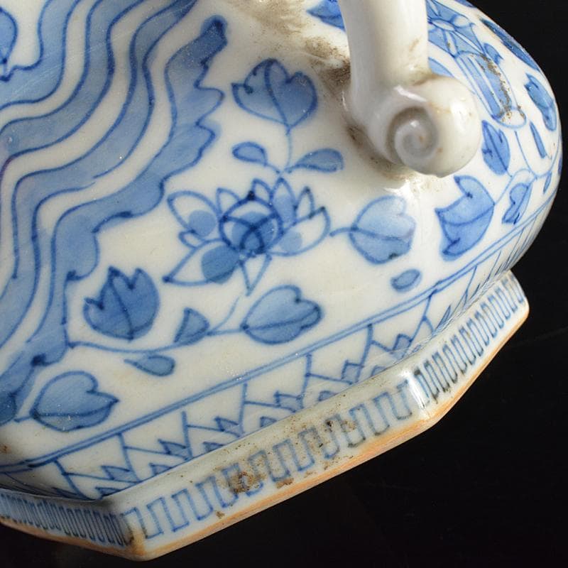 瀬戸焼　古瀬戸　染付　鳳凰花文　双耳六角香炉　M　R7342