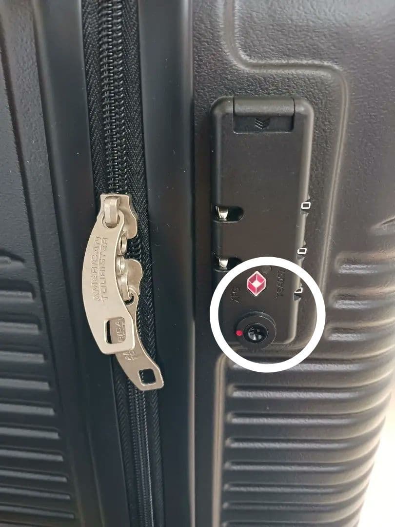 【新品未使用品】キャリーケース　アメリカンツーリスター　機内持ち込み可　黒色