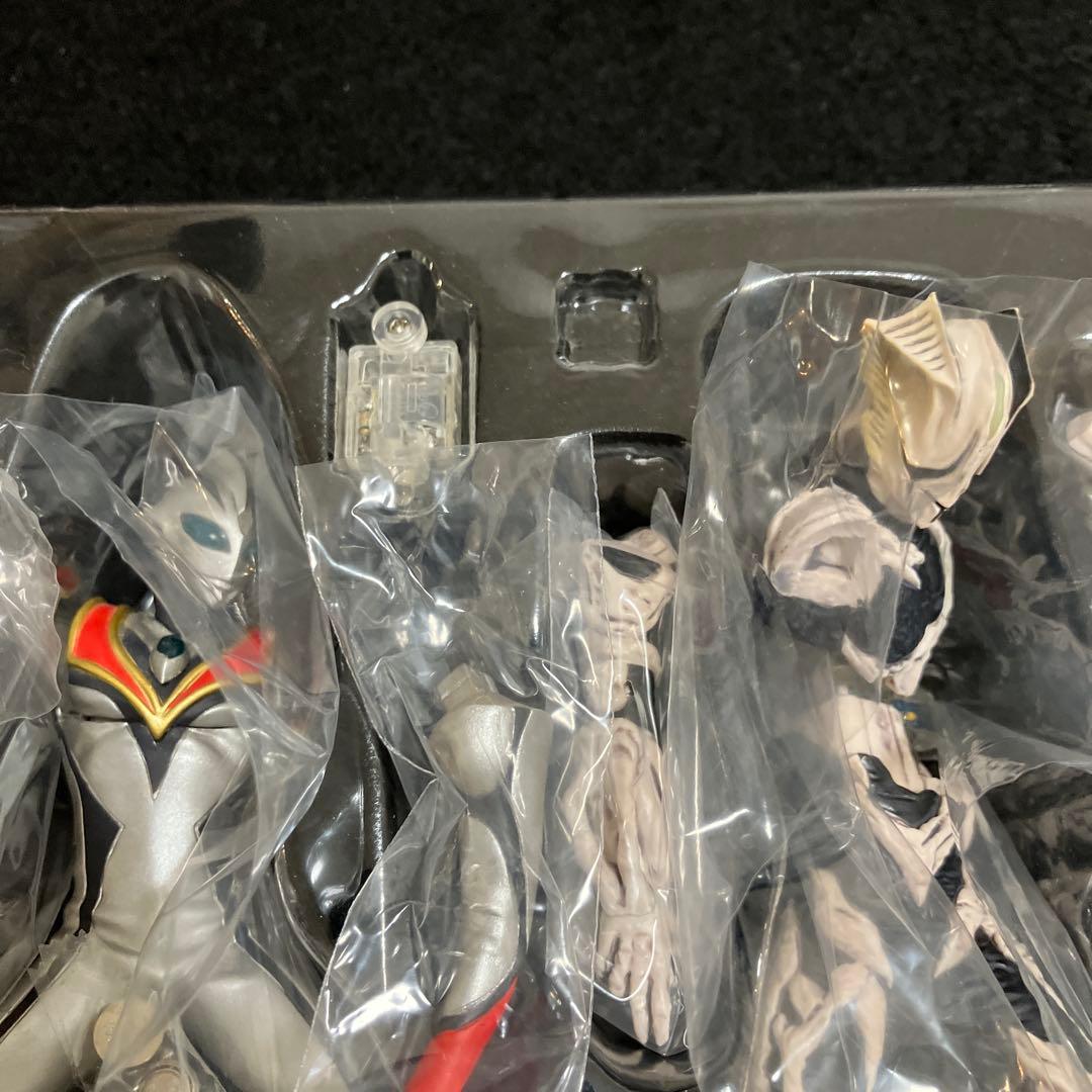 イーヴィルティガ キリエロイド アルティメットルミナス ウルトラマン