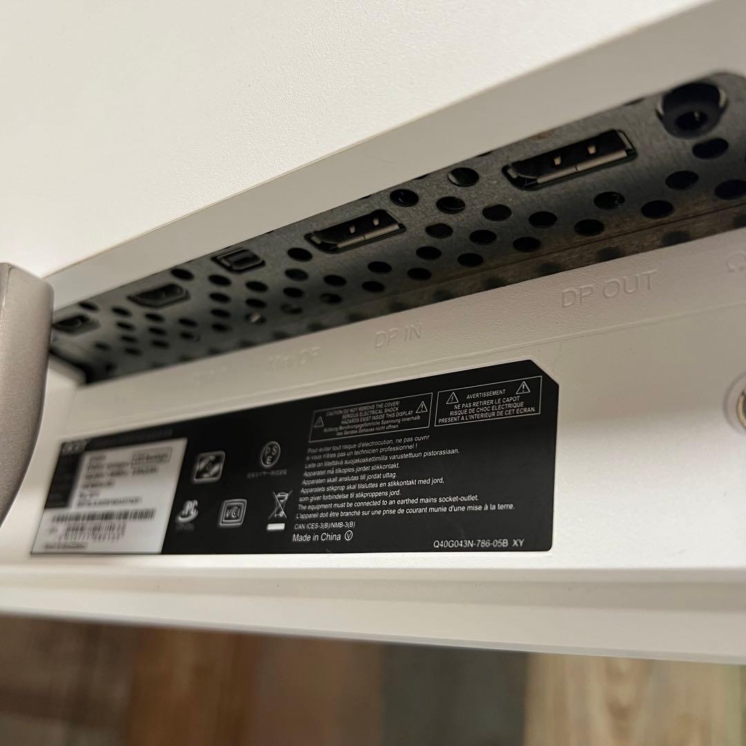 即日受渡❣️全国送料込acer43型4K液晶ホワイトパネルディスプレイ2画面表示