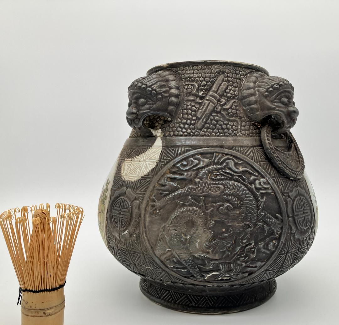 【中国美術】『黒陶四耳唐子図壺』　高さ：２３ｃｍ　花瓶　花生　置物　黒釉