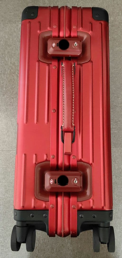 イノベーター Sサイズ INV1811 機内持ち込み 36L