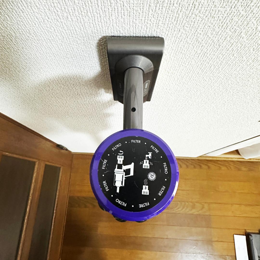 動作確認済　ダイソン　コードレスクリーナー　掃除機　dyson　SV12　V10