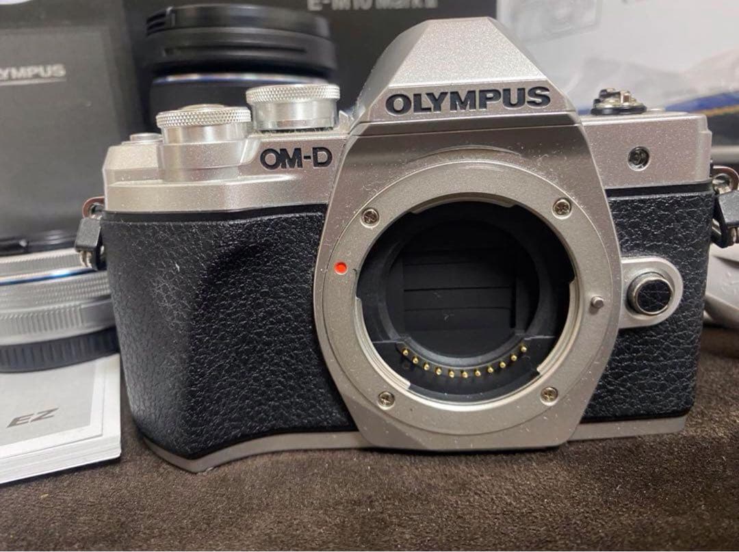 デジタルカメラ OLYMPUS OM-D E-M10 Mark III