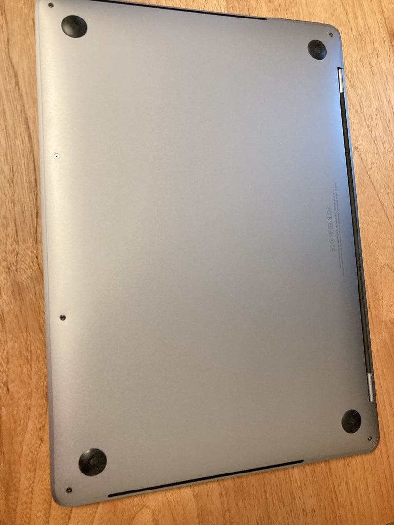 Apple MacBook 13incスペースグレー2016 8GB 251GB