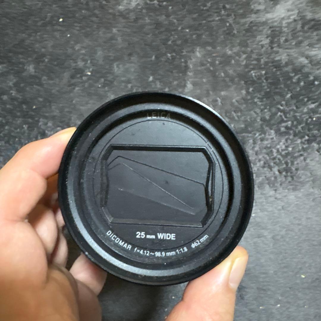 Panasonic パナソニック　ビデオカメラ　HC-WX1M