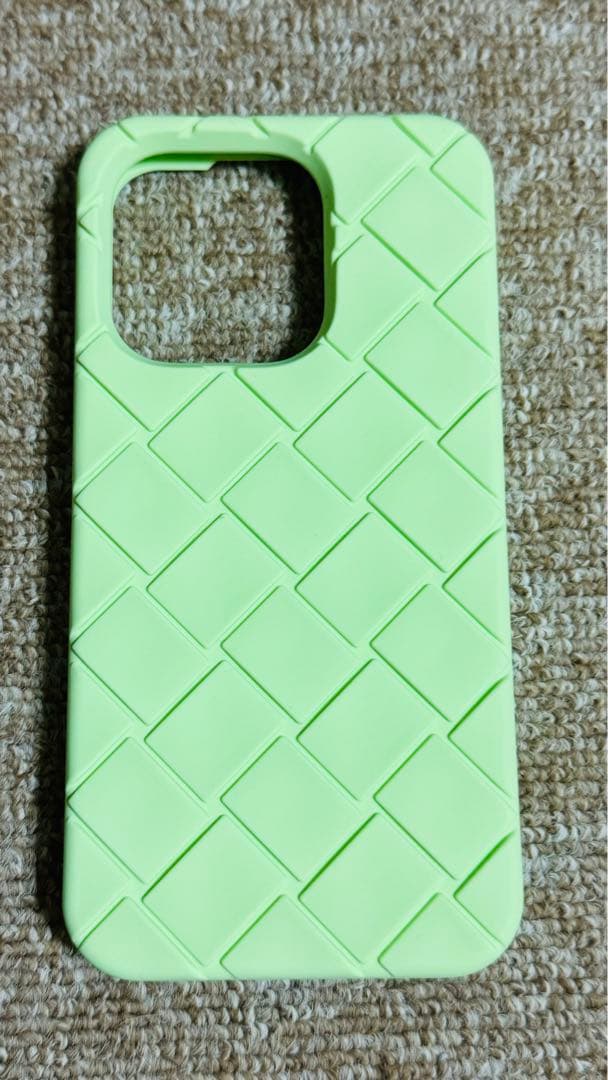 BOTTEGA VENETA【iPhone14Pro】ラバーケース