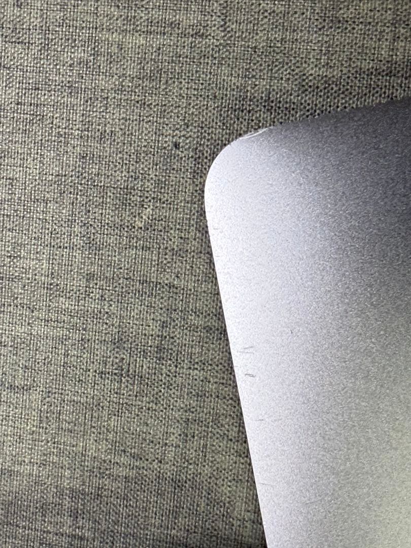 macbook 12インチ　m3-8-256 バッテリー不具合　ジャンク扱い