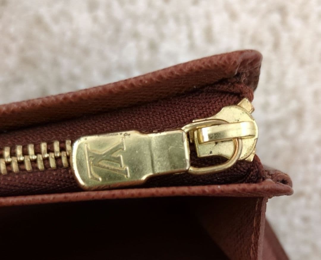 ルイ・ヴィトン　L字型折り財布