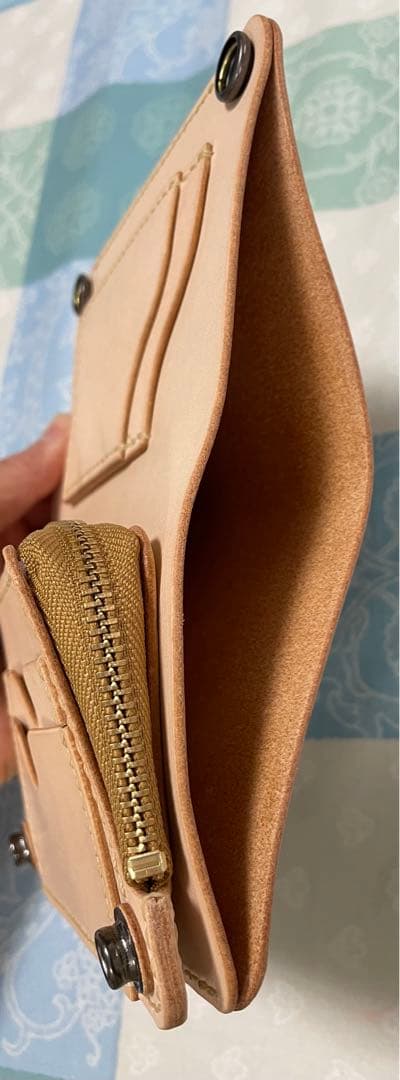 トラッカーウォレット　ミドルサイズ　限定品　一点物　お札を楽に収納　黄茶色手染め