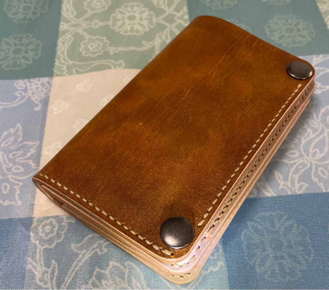 トラッカーウォレット　ミドルサイズ　限定品　一点物　お札を楽に収納　黄茶色手染め