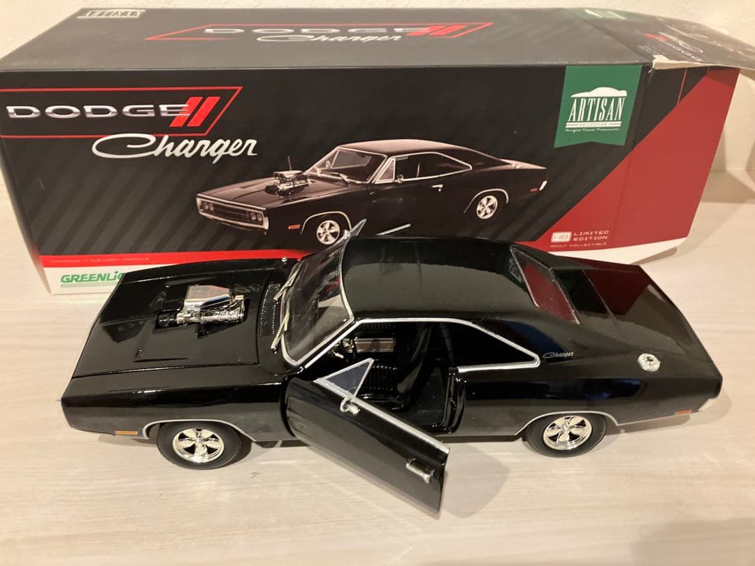 1/18 GREENLIGHT ダッジチャージー RT