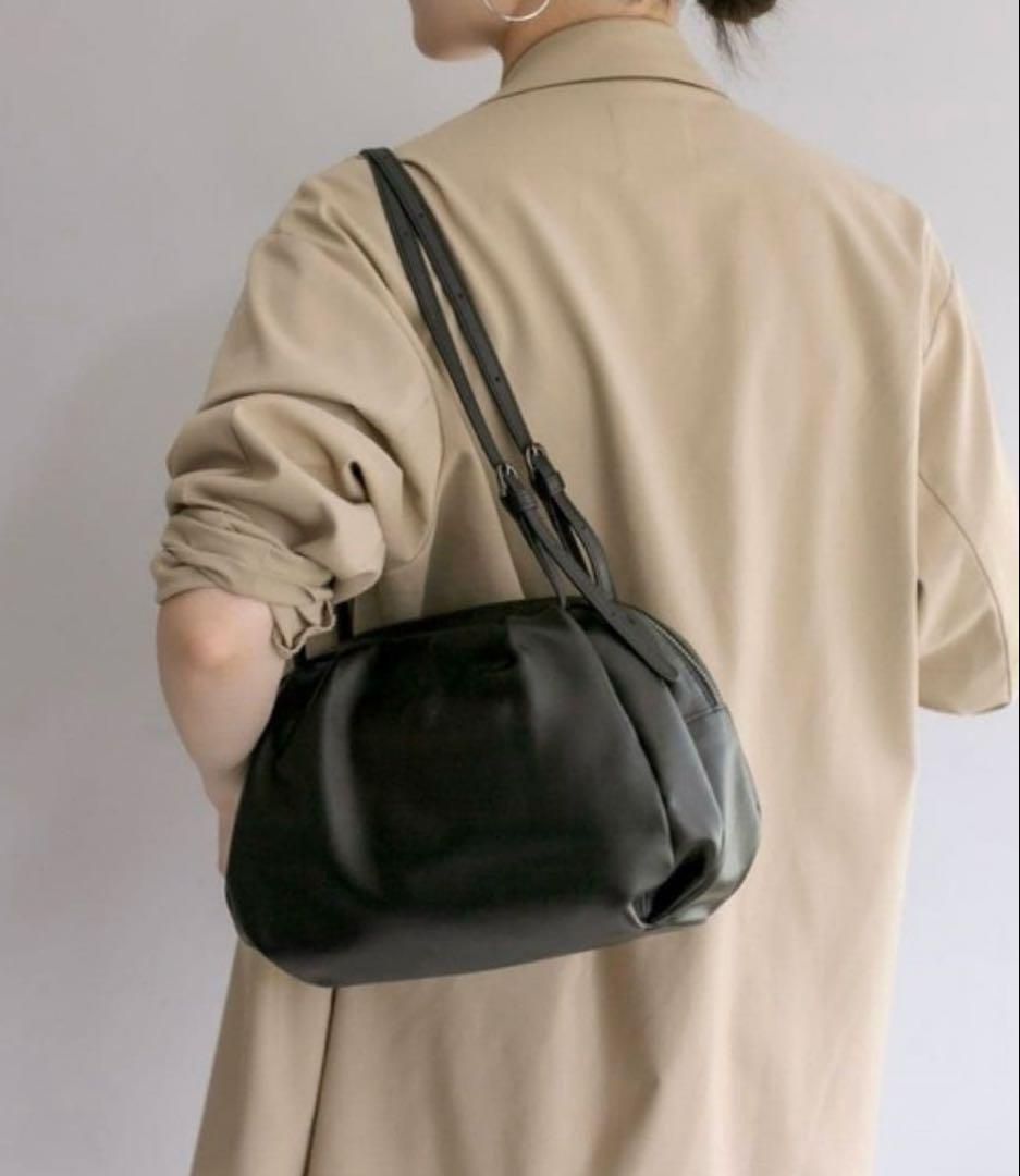 ear PAPILLONNER コロンボストンバッグ