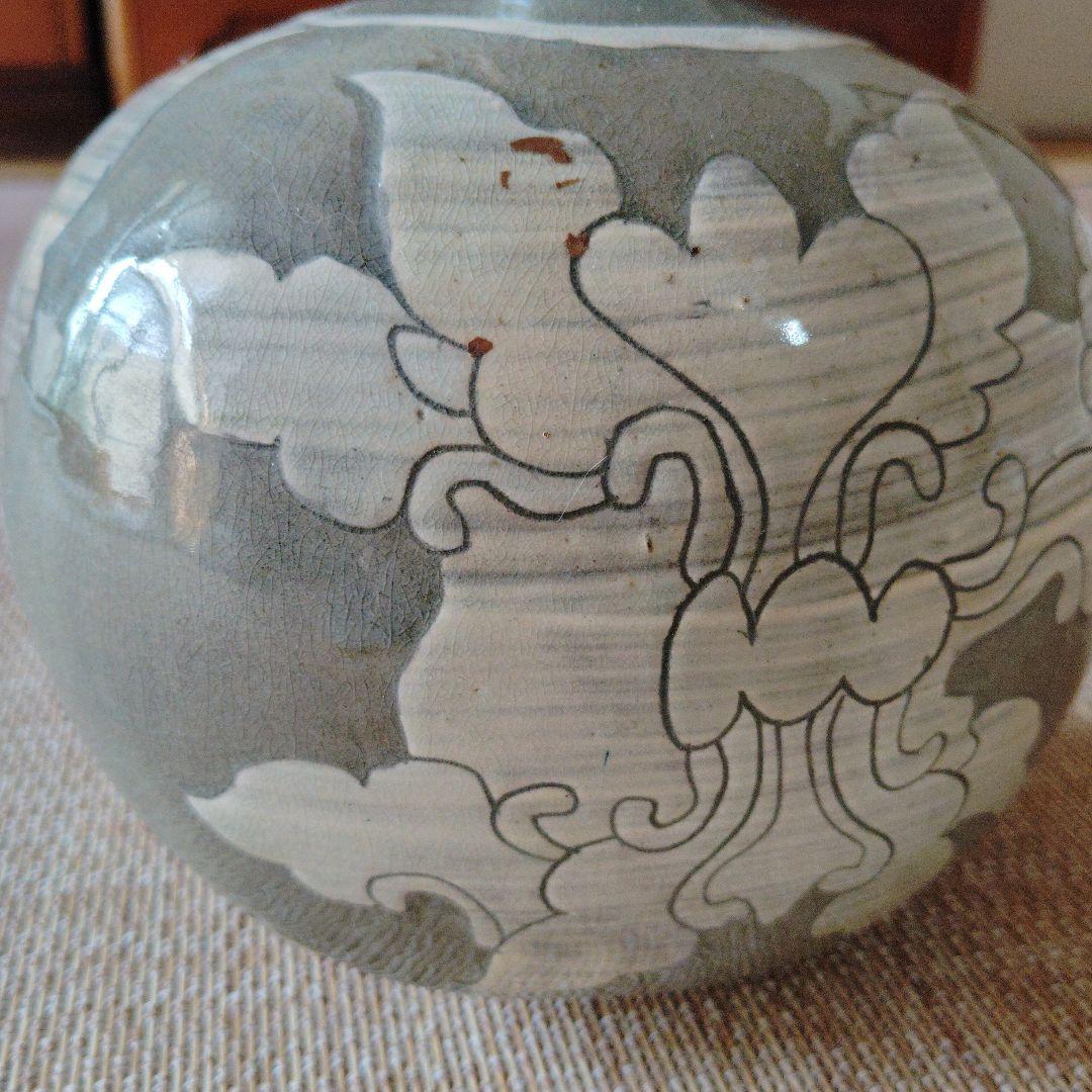 李朝　粉青沙器　扁壺　牡丹文様