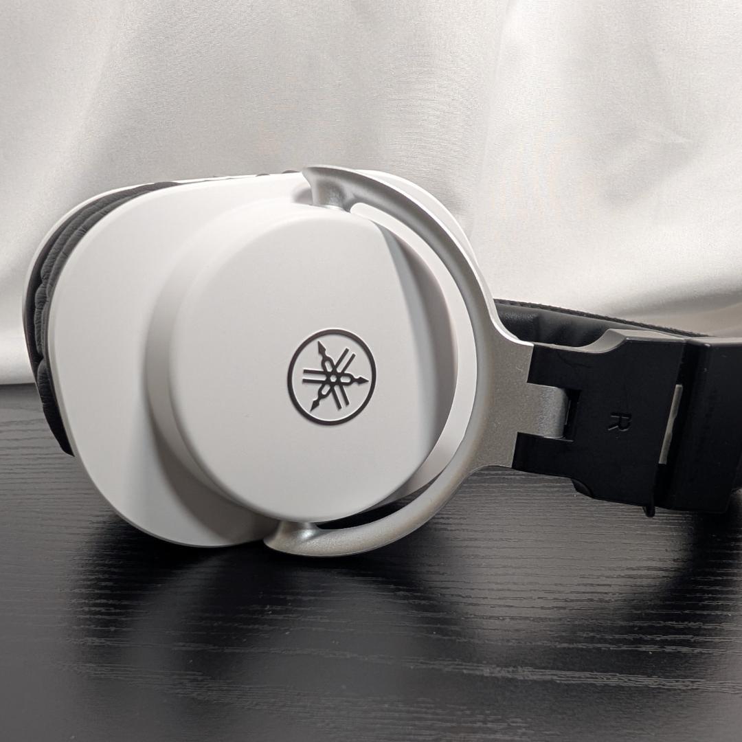 ヘッドホン YAMAHA HPH-MT5w