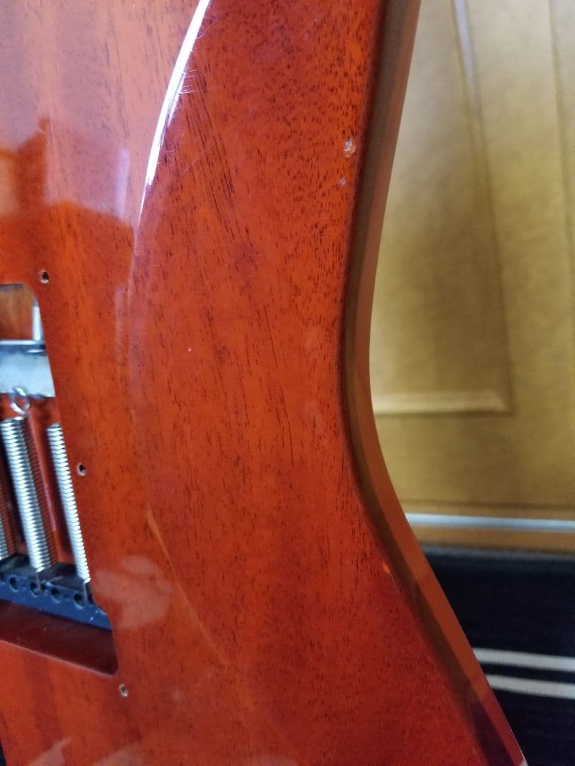 Fernandes Kiyoshi モデル Mod EMGピックアップ。