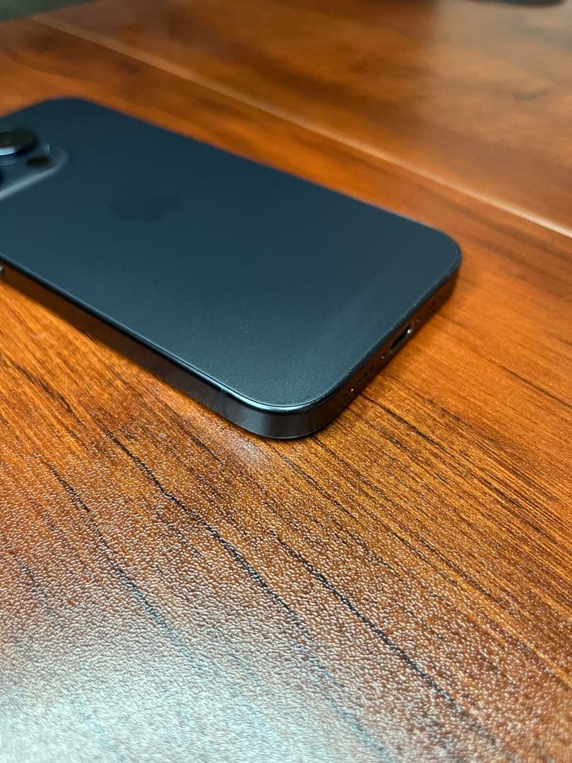 iPhone15 Pro 256GB　液晶パネル交換品　ジャンク