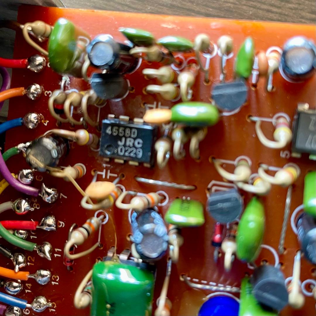 ギターヒーロー様依頼の為値下　BOSS Chorus CE-2 シリアル9700