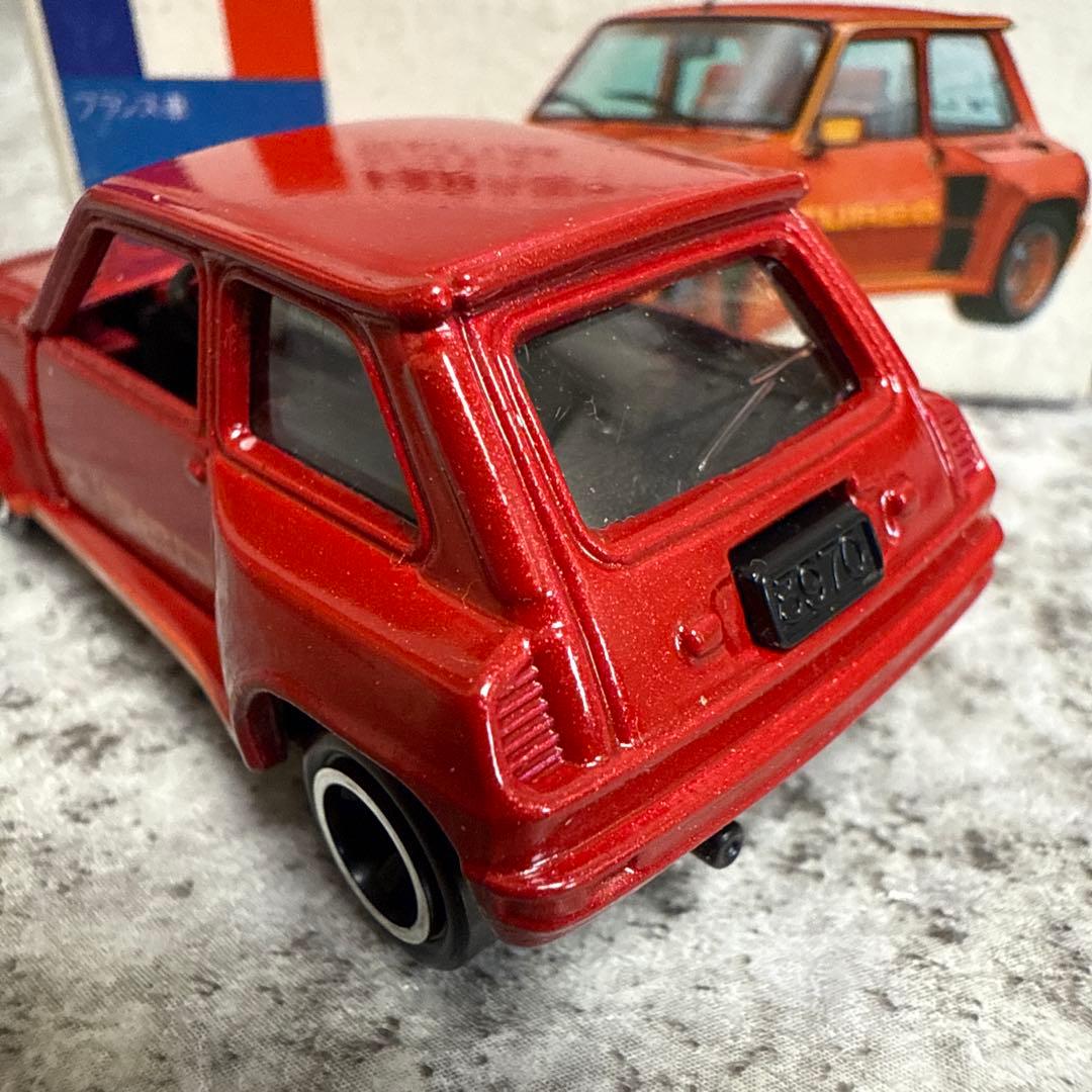 トミカ青箱外国車シリーズF24メルセデスベンツ&F25ルノー5