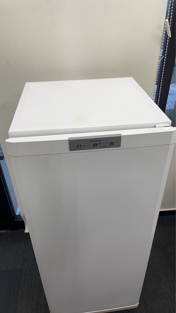 名古屋市近郊送料無料★中古格安！三菱電機ノンフロン冷凍庫 MF-U12N-W