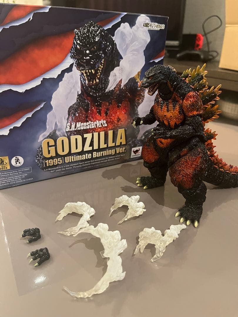 S.H. MonsterArts ゴジラ (1995) アルティメットバーニング