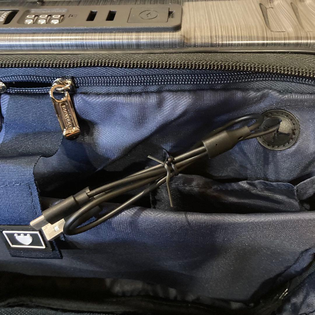 新品　未使用品　バーマス　スーツケース　33L 参考価格30,800円