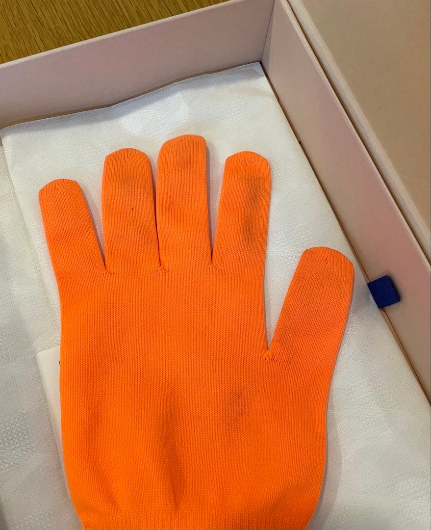 Louis Vuitton ロゴ入り手袋 ゴンアールジービー　オレンジ