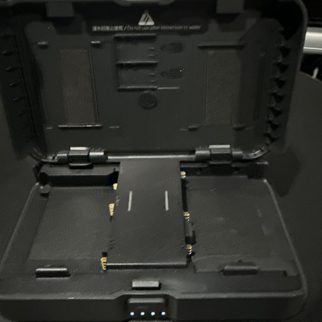 Insta360 ポータブル充電ケース CINSCAVE