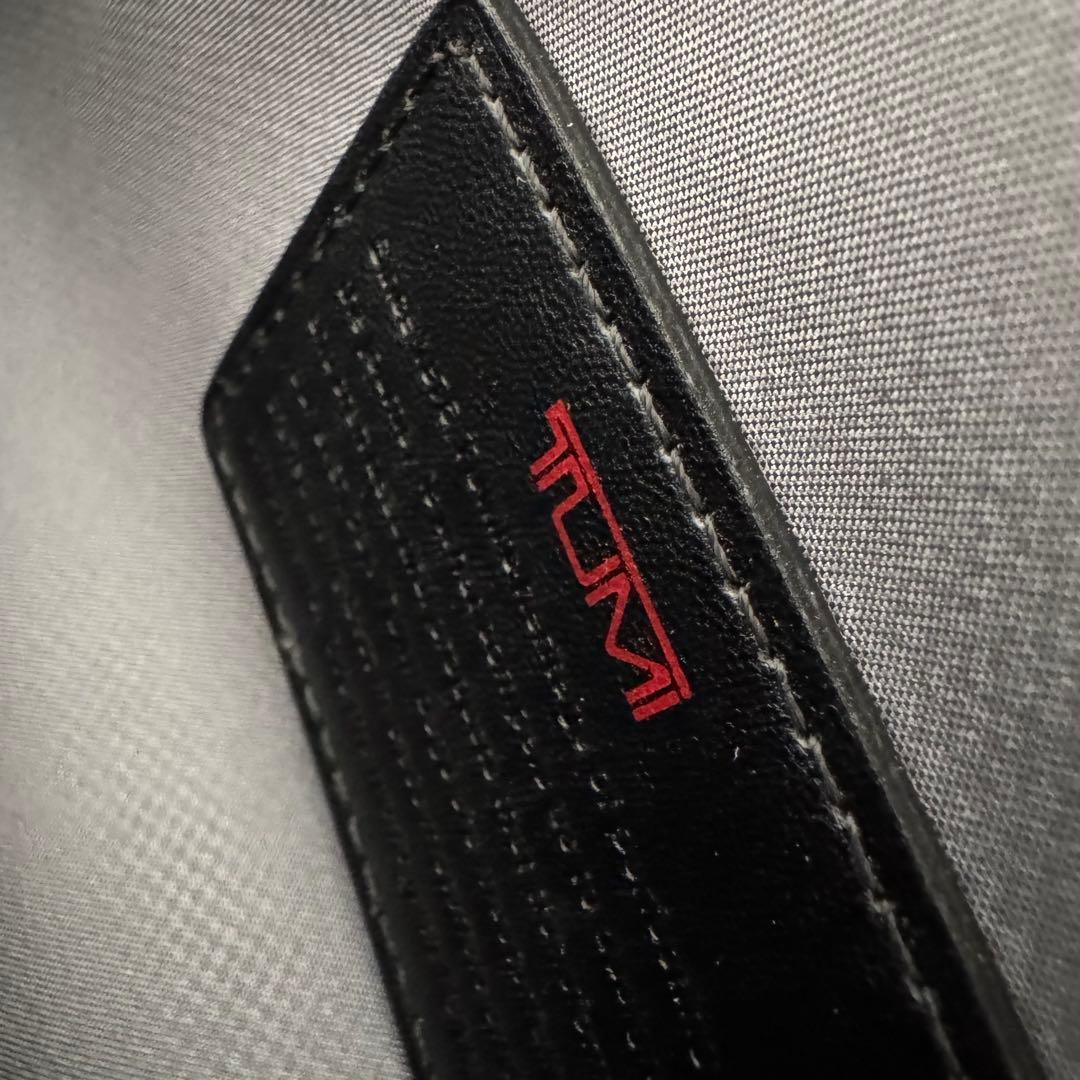 美品　TUMI コンパクト　4ウィール　キャリーケース　黒　出張　ビジネス