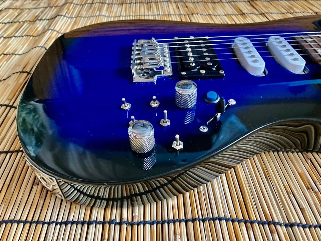 ☆美品　新機能満載　AriaPro II MA SSH ST