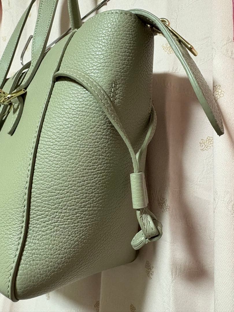 FURLA ベージュグレー レザー ショルダーバッグ