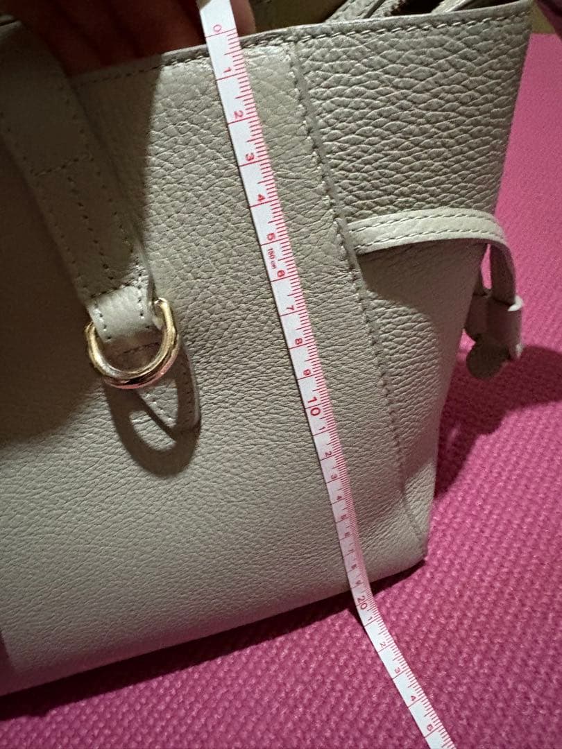 FURLA ベージュグレー レザー ショルダーバッグ