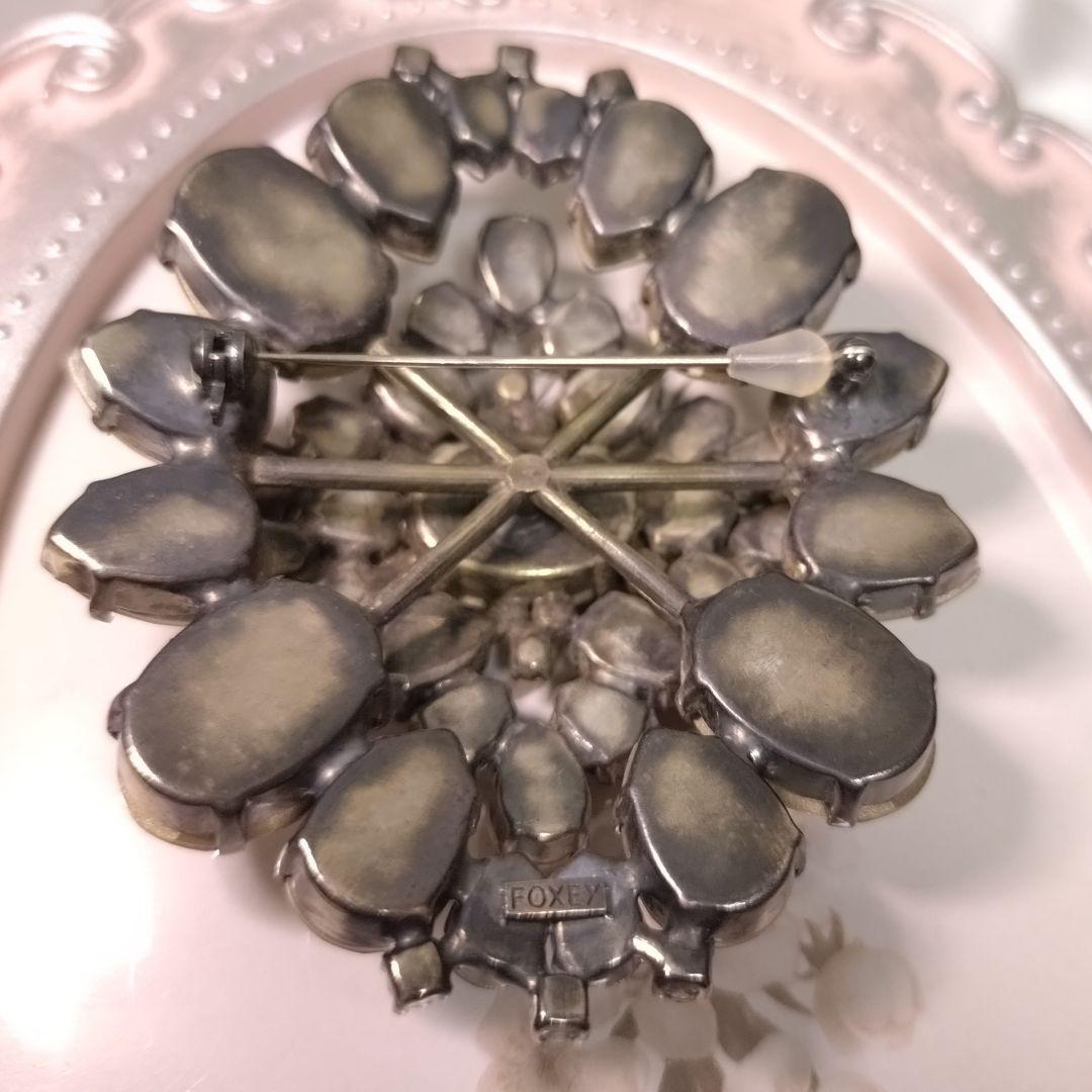 ✨激レア 美品 ＦＯＸＥＹ ブローチ　EKA TERINA　ブラウン グリーン