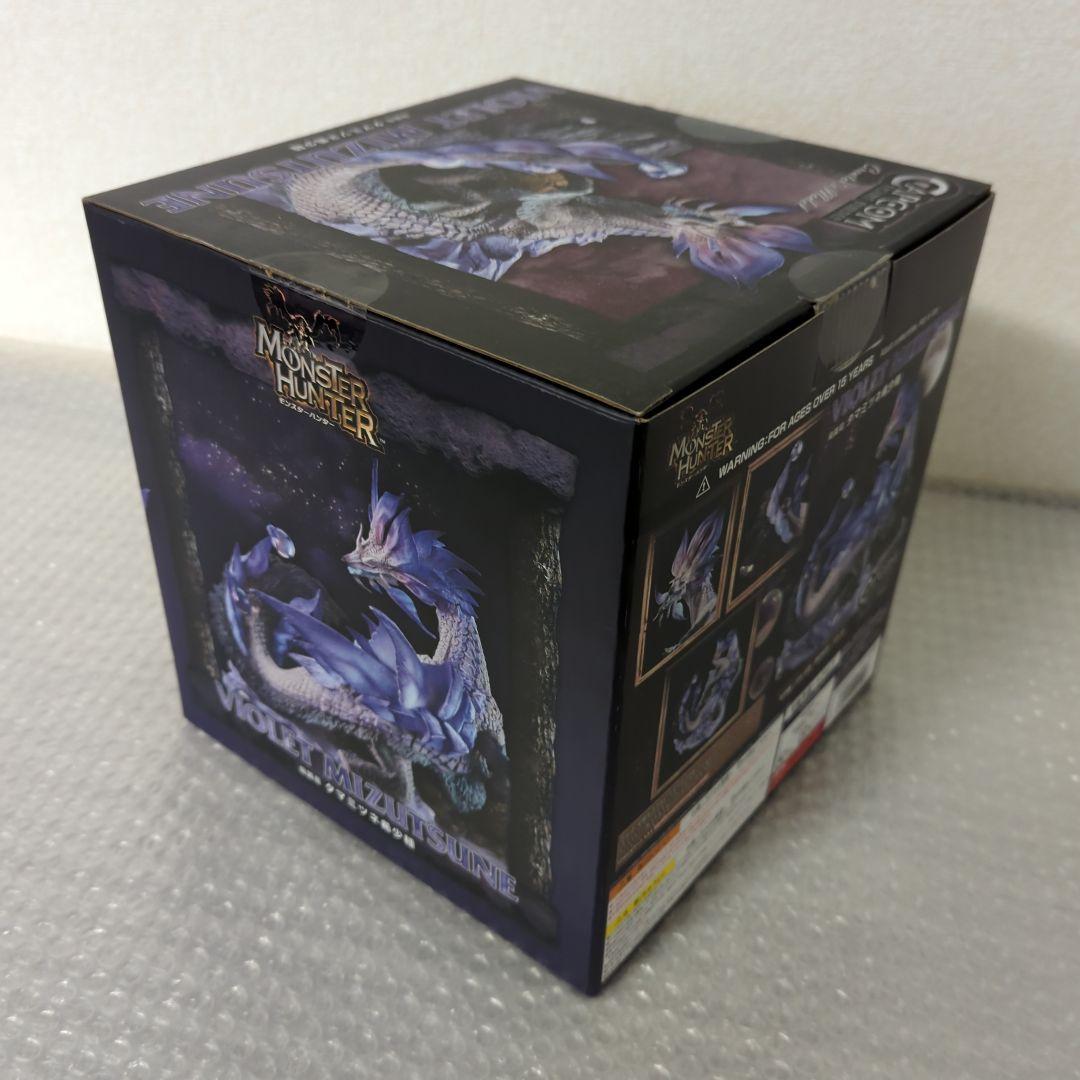 〚希少・未開封品〛クリエイターズモデル 焔狐竜 タマミツネ希少種 フィギュア