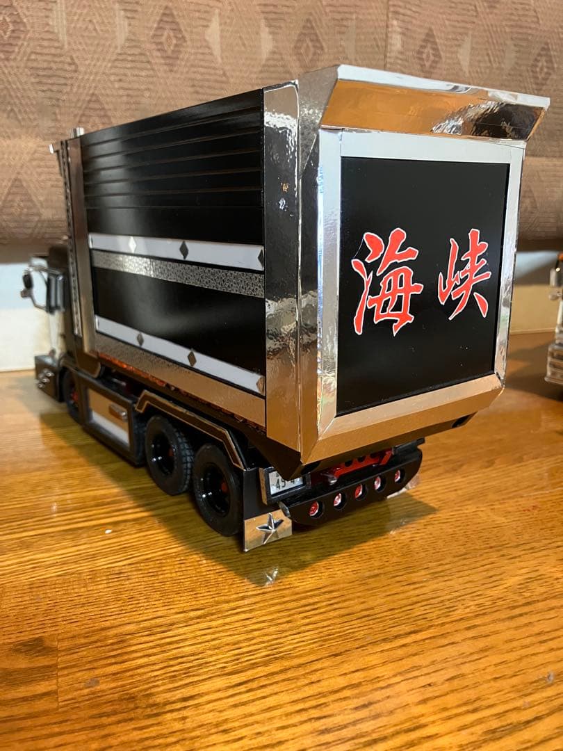 デコトラ、プロフィア、デカ箱、ダンプ、1／32、完成品