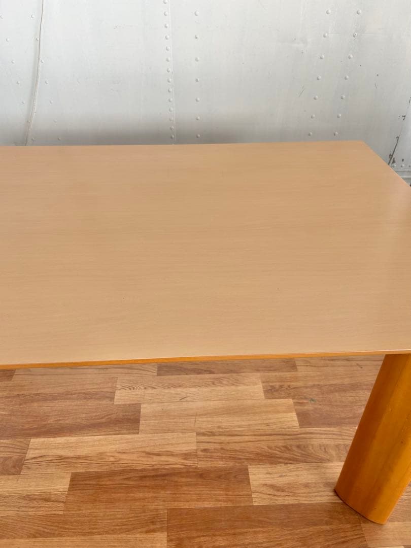 667 大塚家具 ダイニングテーブル　北欧風 モダン ナチュラル 幅135 a