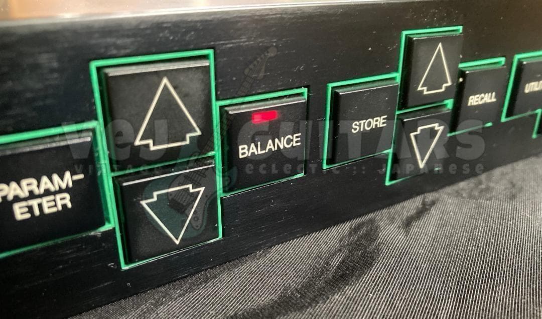 Yamaha SPX-90II 伝説のSymphonic搭載　マルチFXラック